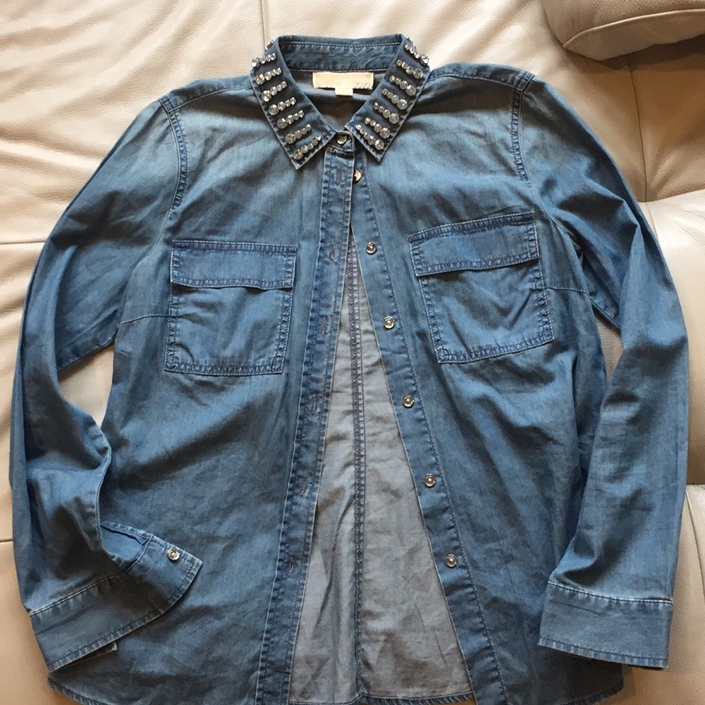 Long sleeve denim shirt